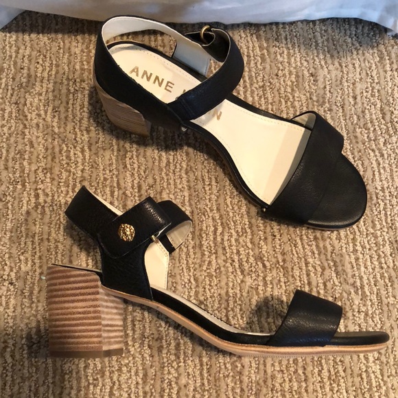 Anne Klein sandals! - Picture 2 of 3